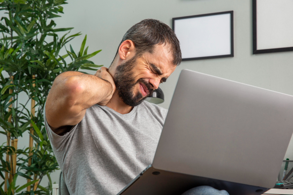 Neck Pain Treated in Phoenix